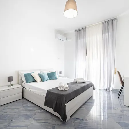 Elegant Stay In Rome-Metro Just 5 Minutes Away-3
